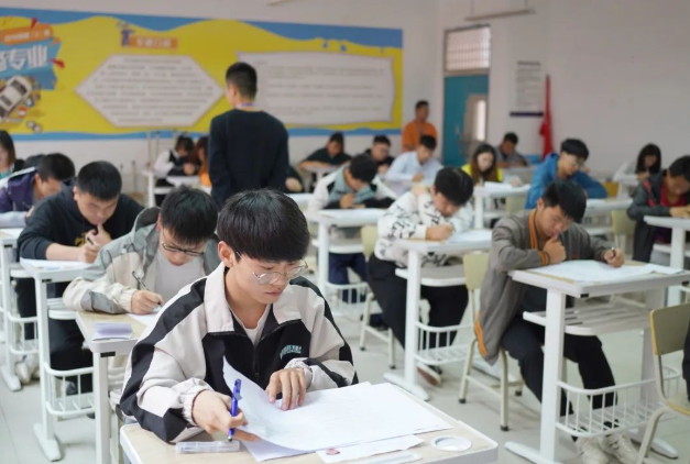 畢節(jié)工業(yè)職業(yè)技術(shù)學(xué)院直播銷售員、計算機(jī)維修工職業(yè)技能等級認(rèn)定考核工作圓滿完成